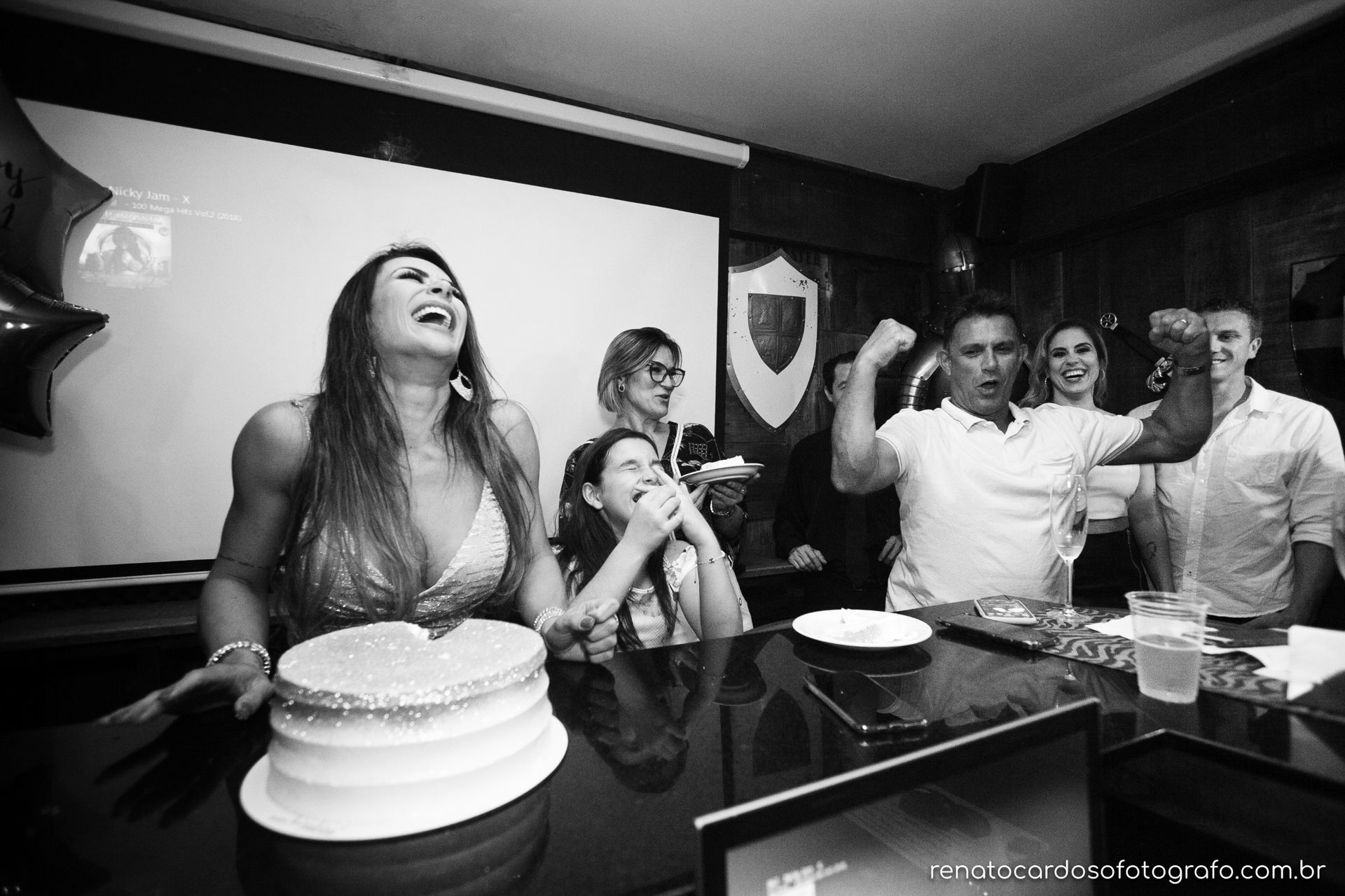 Foto Aniversário da Joyce Avila - Fotógrafo para aniversários em Joinville - Adega di Bacco Foto Aniversário da Joyce Avila - Fotógrafo para aniversários em Joinville - Adega di Bacco - Imagem 20