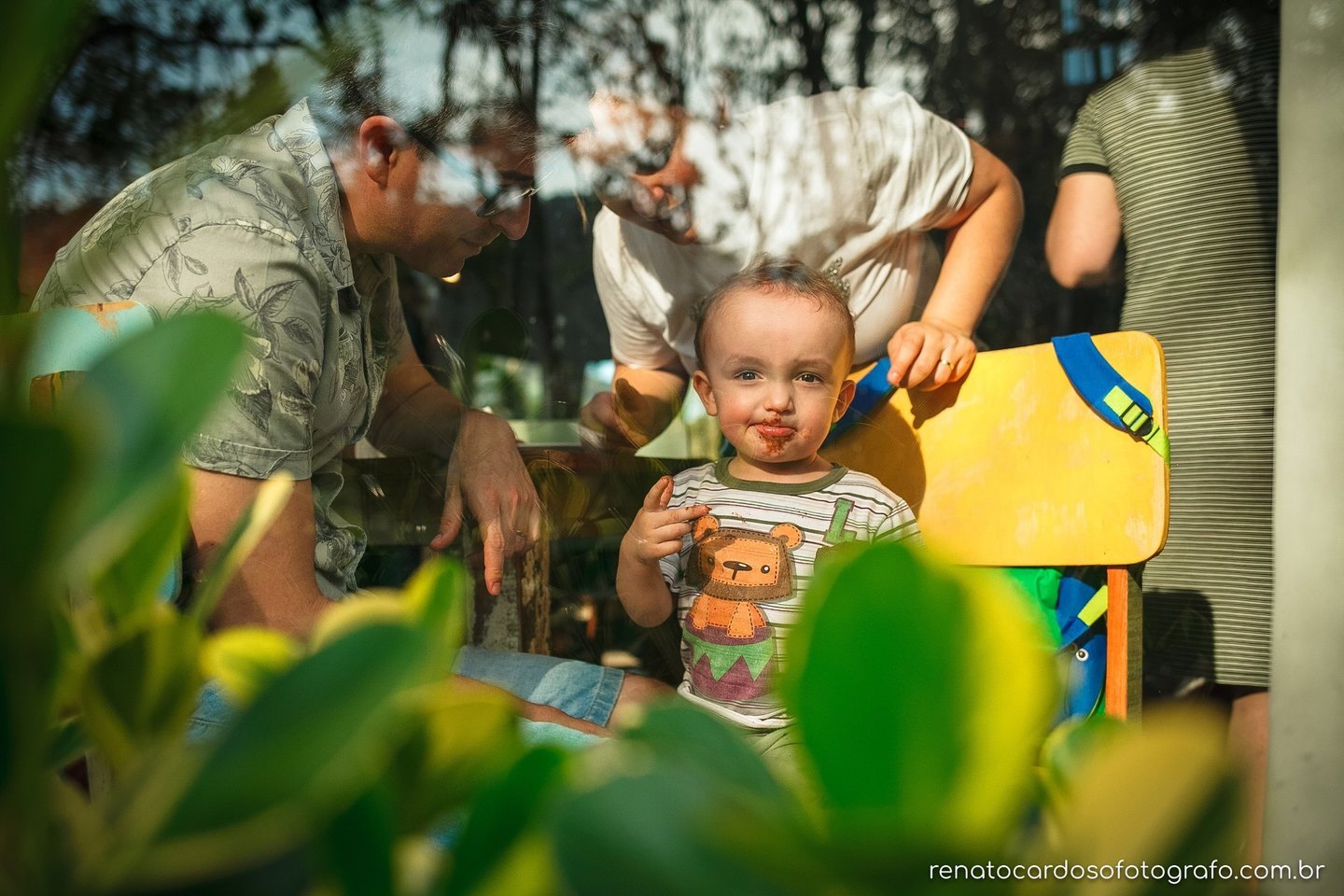 Fotógrafos de Família em Joinville - Ensaio do Eduardo Fotógrafos de Família em Joinville - Ensaio do Eduardo