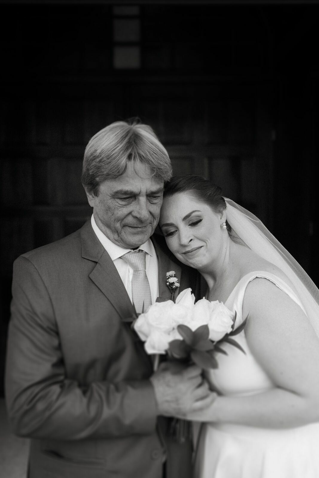 Foto Casamento Fran e Rafa em Corupá: Amor e Emoção no Seminário Sagrado Coração de Jesus Foto Casamento Fran e Rafa em Corupá: Amor e Emoção no Seminário Sagrado Coração de Jesus - Imagem 24