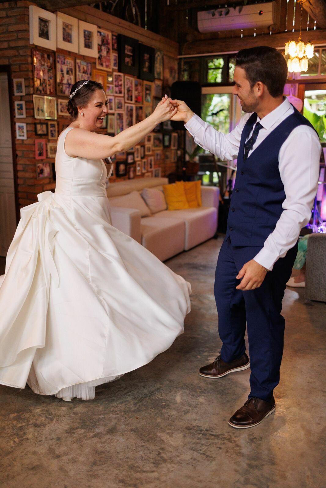 Foto Casamento Fran e Rafa em Corupá: Amor e Emoção no Seminário Sagrado Coração de Jesus Foto Casamento Fran e Rafa em Corupá: Amor e Emoção no Seminário Sagrado Coração de Jesus - Imagem 130