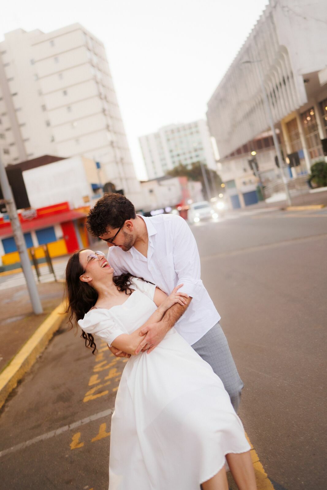 Foto Ensaio Pré-Wedding Urbano da Manu e do Matheus no Centro de Joinville Foto Ensaio Pré-Wedding Urbano da Manu e do Matheus no Centro de Joinville - Imagem 24