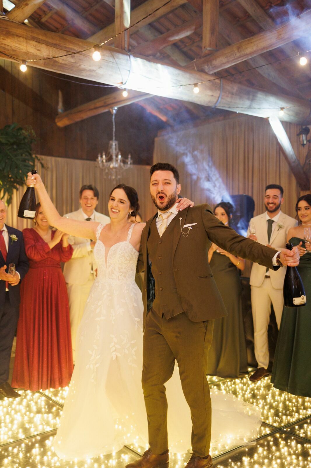 Foto Casamento Brenda e Lucas no Friedemann Platz em Joinville Foto Casamento Brenda e Lucas no Friedemann Platz em Joinville - Imagem 83
