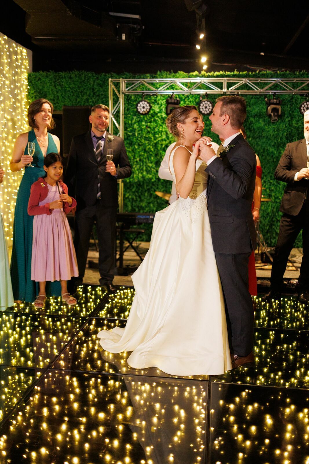 Foto Casamento Zaíne e Silvio – Indaiá Eventos Joinville Foto Casamento Zaíne e Silvio – Indaiá Eventos Joinville - Imagem 104