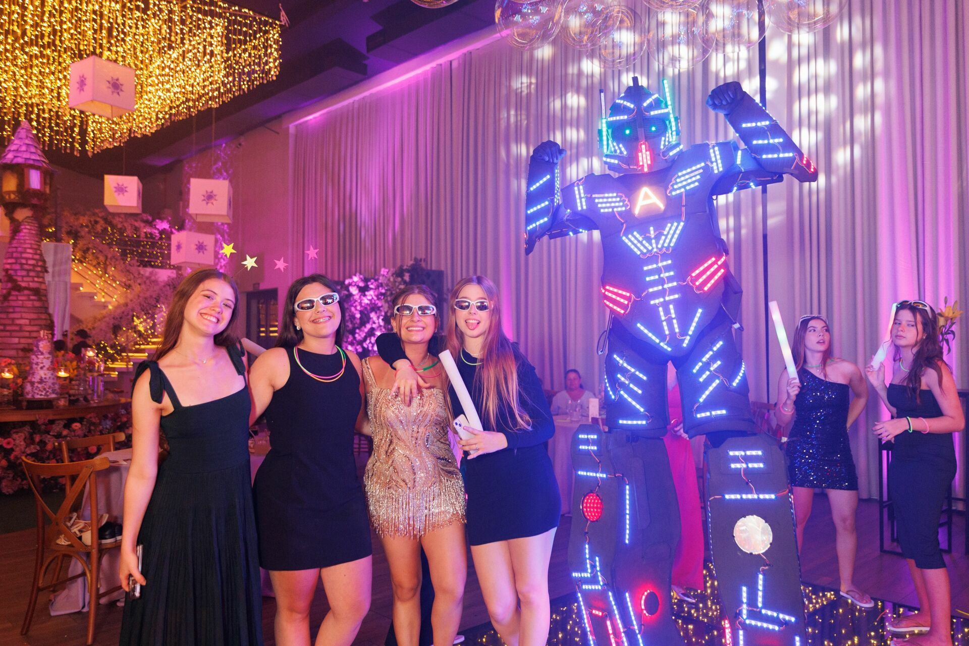 Foto Aniversário de 15 anos da Yasmin no Indaiá Joinville - Fotógrafo em Joinville Foto Aniversário de 15 anos da Yasmin no Indaiá Joinville - Fotógrafo em Joinville - Imagem 128