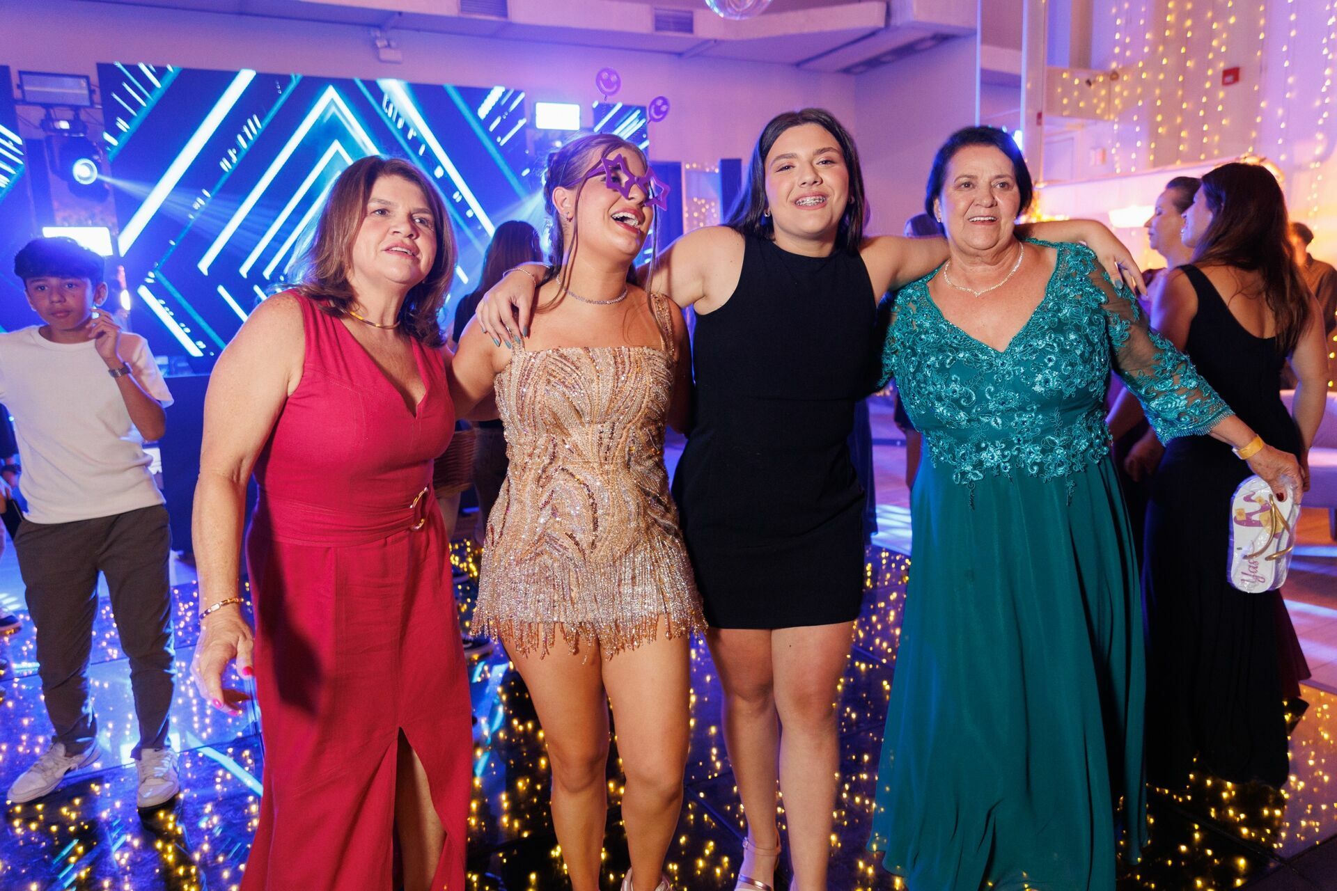 Foto Aniversário de 15 anos da Yasmin no Indaiá Joinville - Fotógrafo em Joinville Foto Aniversário de 15 anos da Yasmin no Indaiá Joinville - Fotógrafo em Joinville - Imagem 105