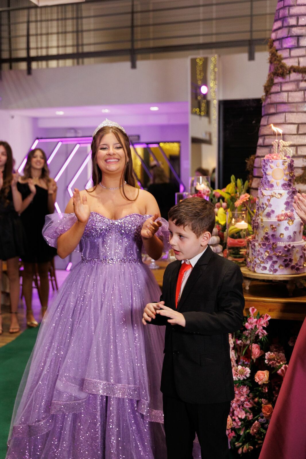 Foto Aniversário de 15 anos da Yasmin no Indaiá Joinville - Fotógrafo em Joinville Foto Aniversário de 15 anos da Yasmin no Indaiá Joinville - Fotógrafo em Joinville - Imagem 82