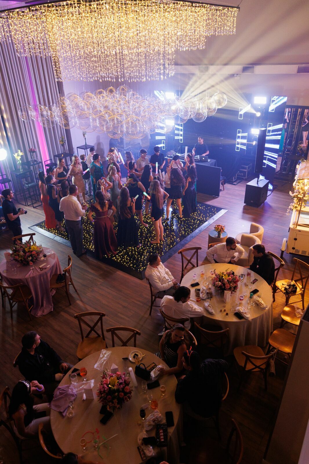 Foto Aniversário de 15 anos da Yasmin no Indaiá Joinville - Fotógrafo em Joinville Foto Aniversário de 15 anos da Yasmin no Indaiá Joinville - Fotógrafo em Joinville - Imagem 117