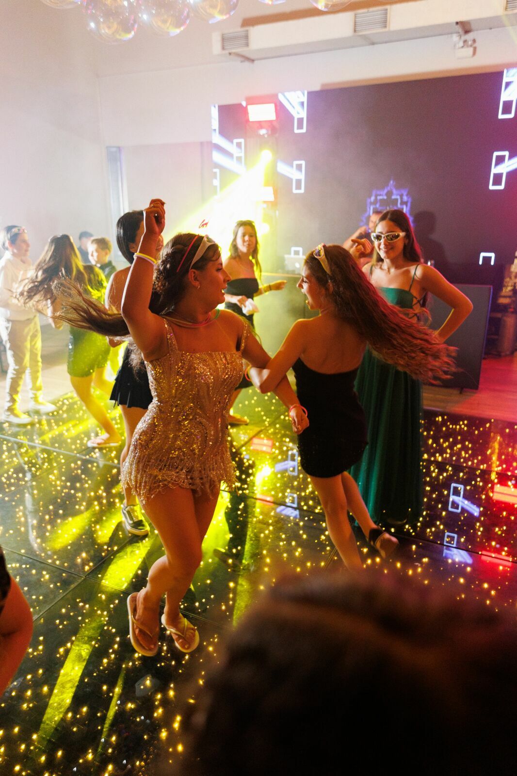 Foto Aniversário de 15 anos da Yasmin no Indaiá Joinville - Fotógrafo em Joinville Foto Aniversário de 15 anos da Yasmin no Indaiá Joinville - Fotógrafo em Joinville - Imagem 163