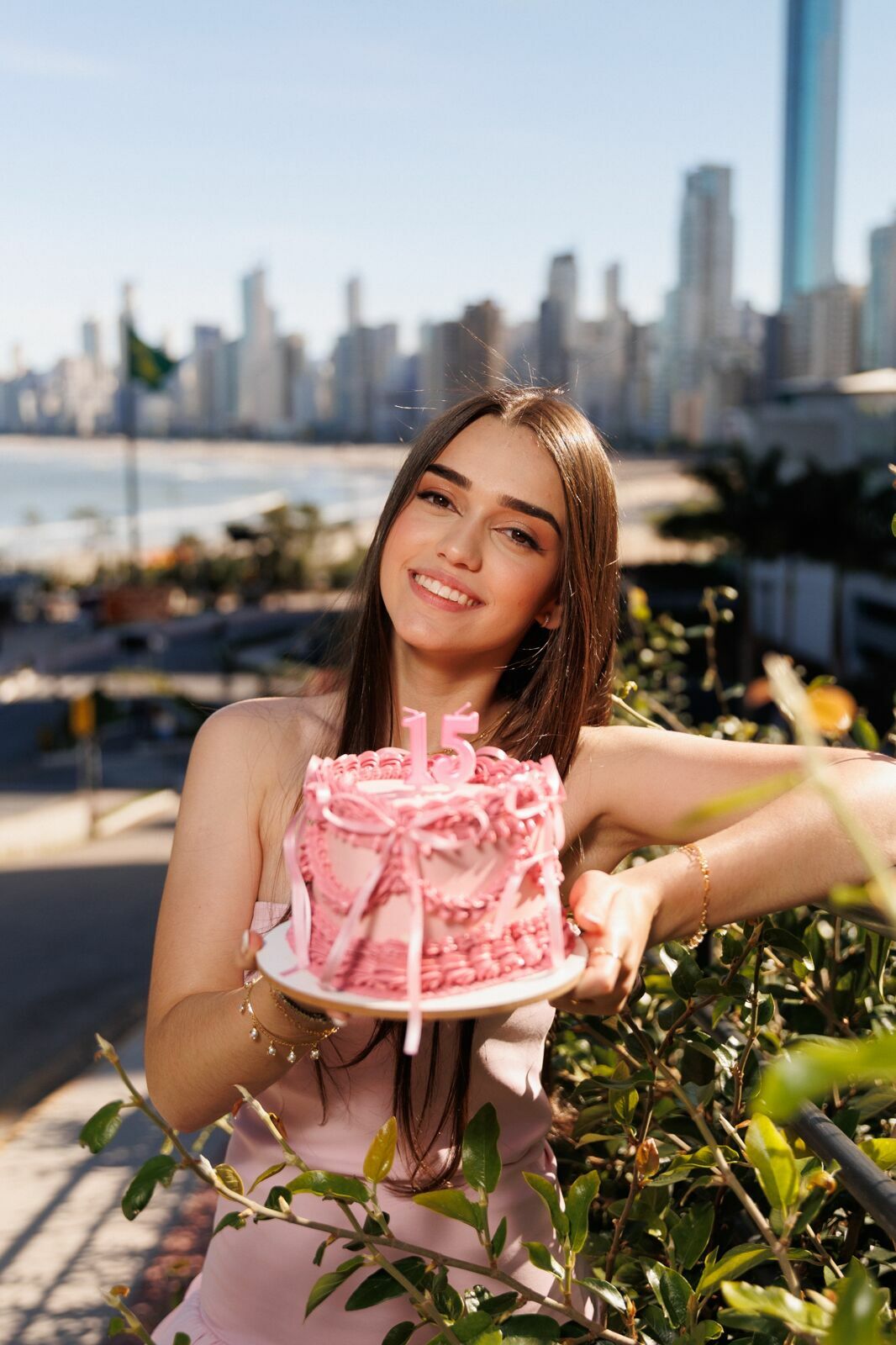 Foto Ensaio Pré Aniversário de Debutante da Kauany em Balneário Camboriú - Fotógrafo em Joinville - Imagem 1