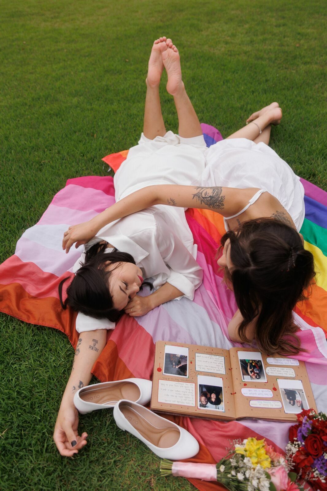 Foto Casamento Civil da Yasmin e da Brenda em Joinville - Fotógrafo em Joinville Foto Casamento Civil da Yasmin e da Brenda em Joinville - Fotógrafo em Joinville - Imagem 27