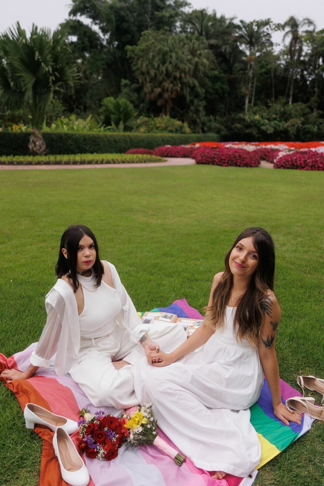 Foto Casamento Civil da Yasmin e da Brenda em Joinville - Fotógrafo em Joinville Foto Casamento Civil da Yasmin e da Brenda em Joinville - Fotógrafo em Joinville - Imagem 24