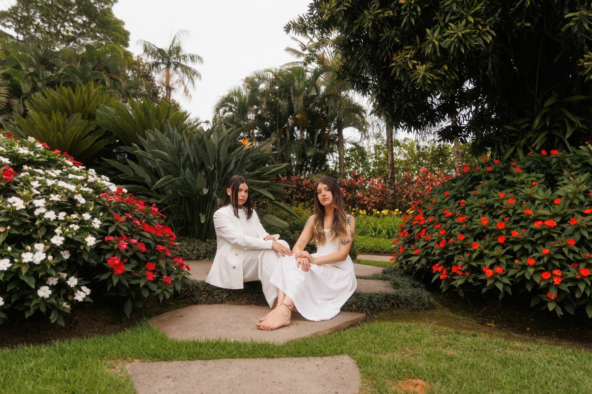 Foto Casamento Civil da Yasmin e da Brenda em Joinville - Fotógrafo em Joinville Foto Casamento Civil da Yasmin e da Brenda em Joinville - Fotógrafo em Joinville - Imagem 42