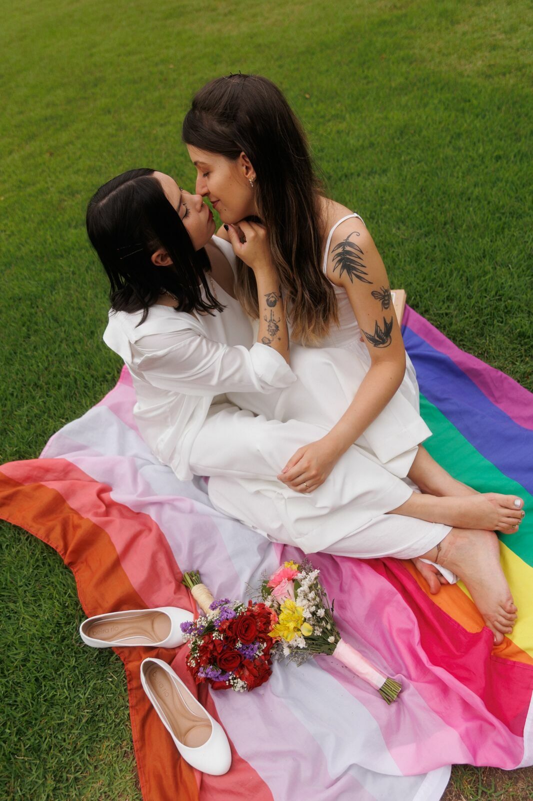 Foto Casamento Civil da Yasmin e da Brenda em Joinville - Fotógrafo em Joinville Foto Casamento Civil da Yasmin e da Brenda em Joinville - Fotógrafo em Joinville - Imagem 25