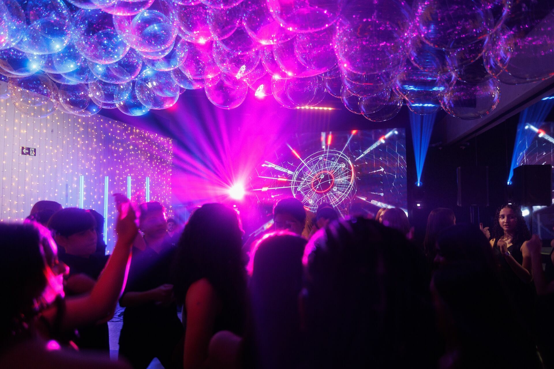 Foto Aniversário de 15 Anos da Júlia no Indaiá Villa em Joinville - Imagem 212