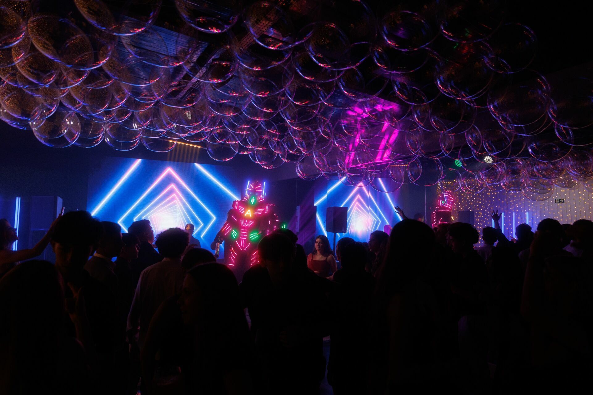 Foto Aniversário de 15 Anos da Júlia no Indaiá Villa em Joinville - Imagem 237