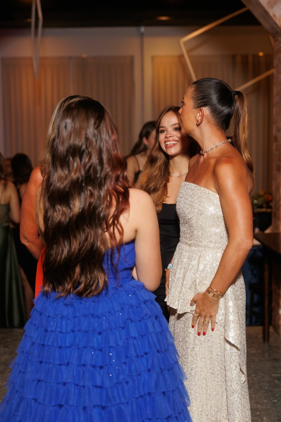 Foto Aniversário de 15 Anos da Júlia no Indaiá Villa em Joinville - Imagem 85