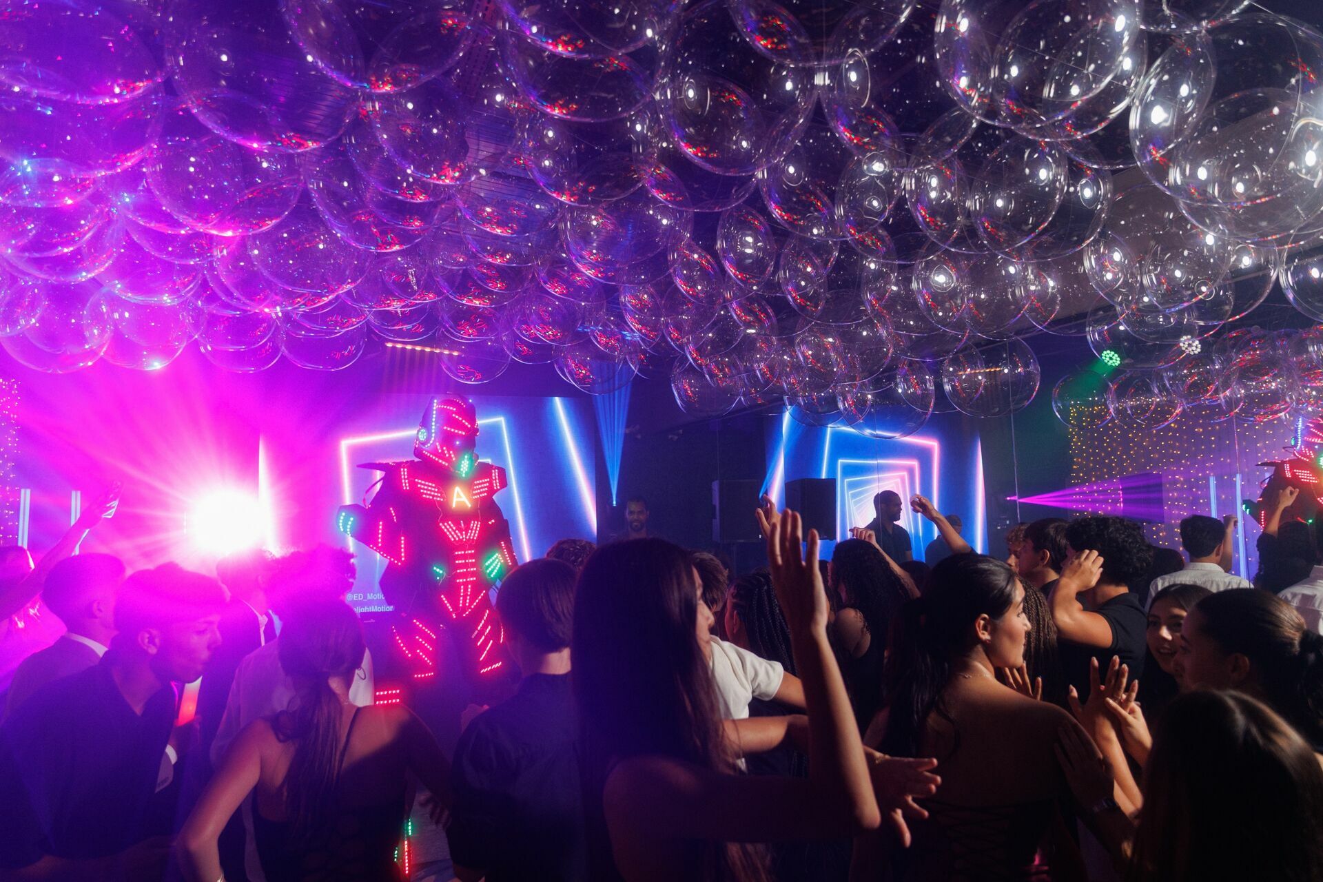 Foto Aniversário de 15 Anos da Júlia no Indaiá Villa em Joinville - Imagem 236