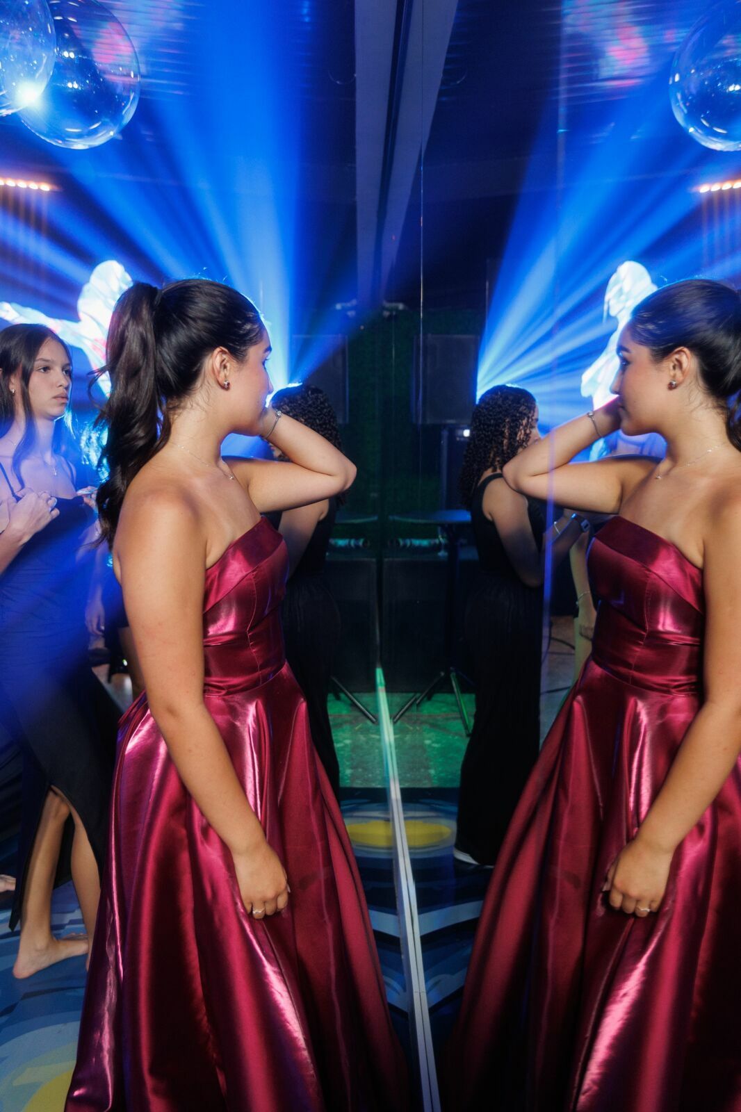 Foto Aniversário de 15 Anos da Júlia no Indaiá Villa em Joinville - Imagem 209