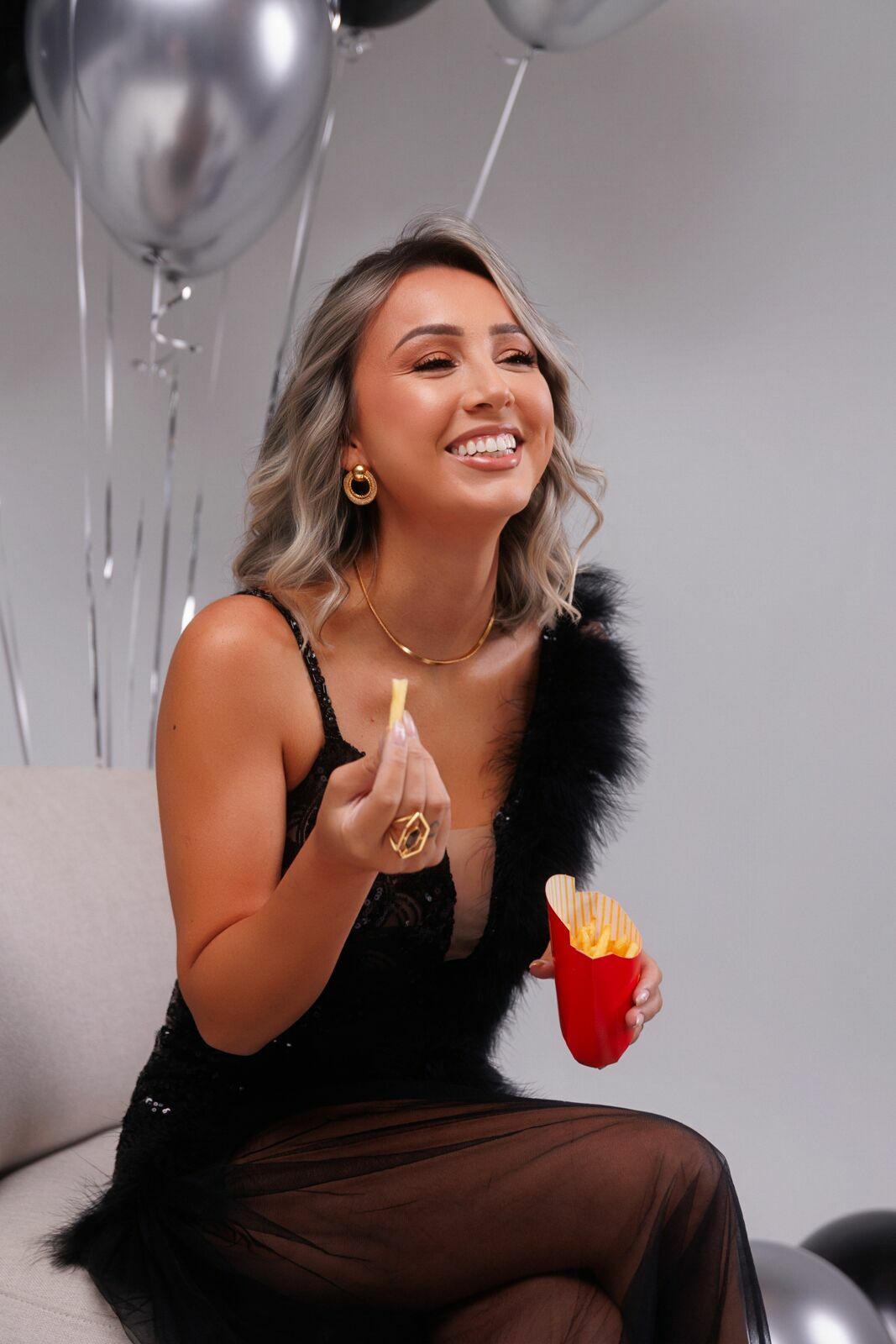 Foto Ensaio de Aniversário da Nágila em Estúdio - Fotógrafo em Joinville - Imagem 12