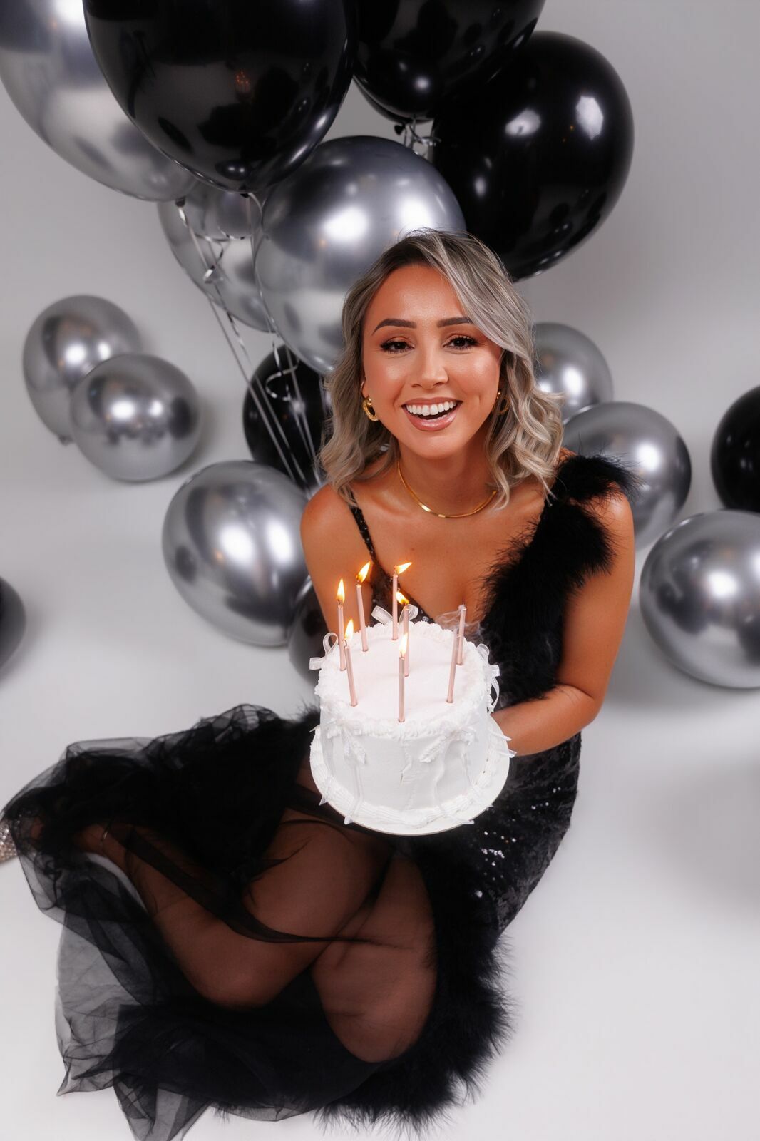 Foto Ensaio de Aniversário da Nágila em Estúdio - Fotógrafo em Joinville - Imagem 17