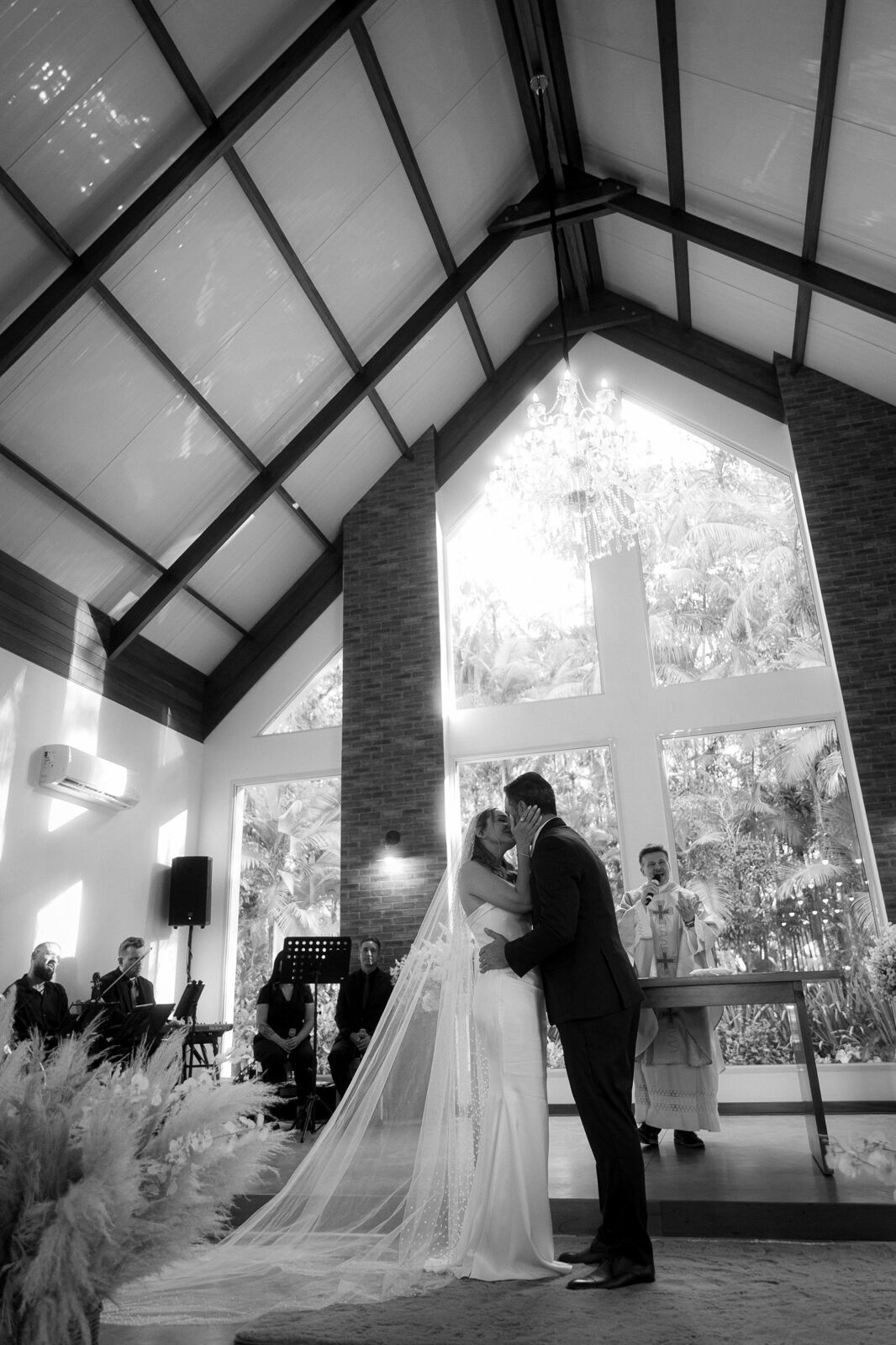 Foto Casamento Natalia e Charles no Friedemann Platz - Fotógrafo de casamentos em Joinville - Imagem 31