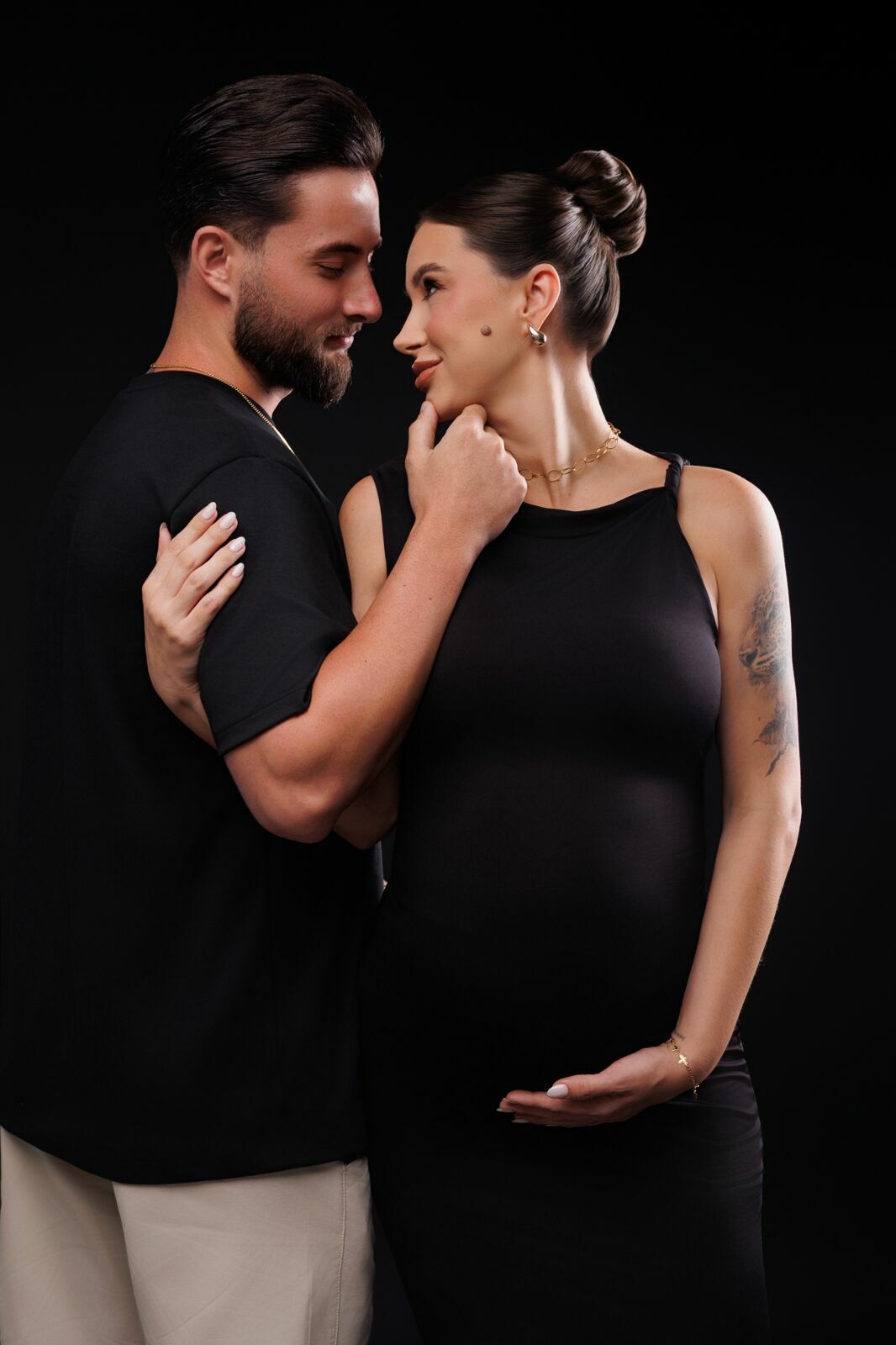 Foto Ensaio Gestacional da Gabriela em Estúdio - Fotógrafo em Joinville - Imagem 8