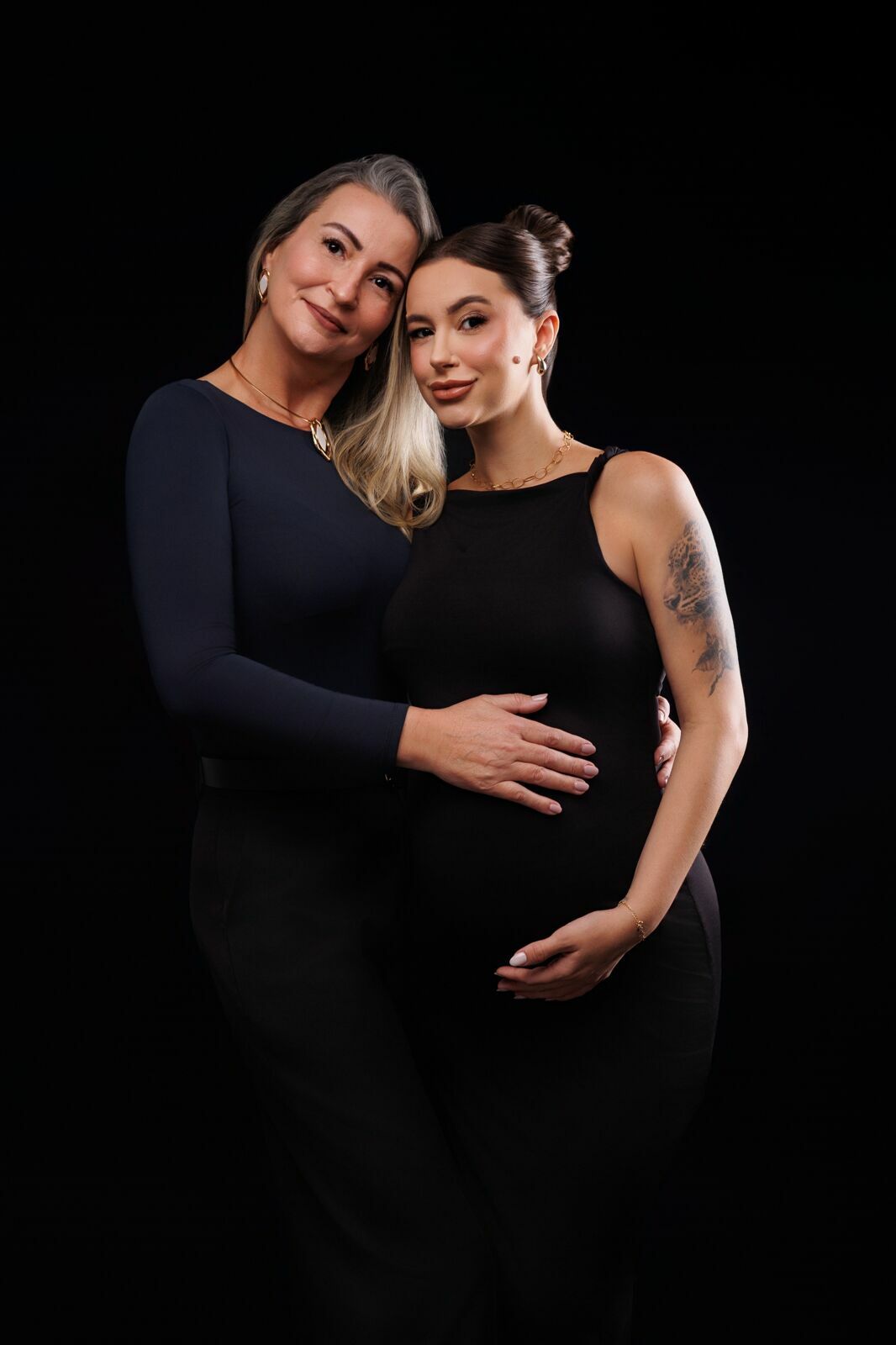 Foto Ensaio Gestacional da Gabriela em Estúdio - Fotógrafo em Joinville - Imagem 4
