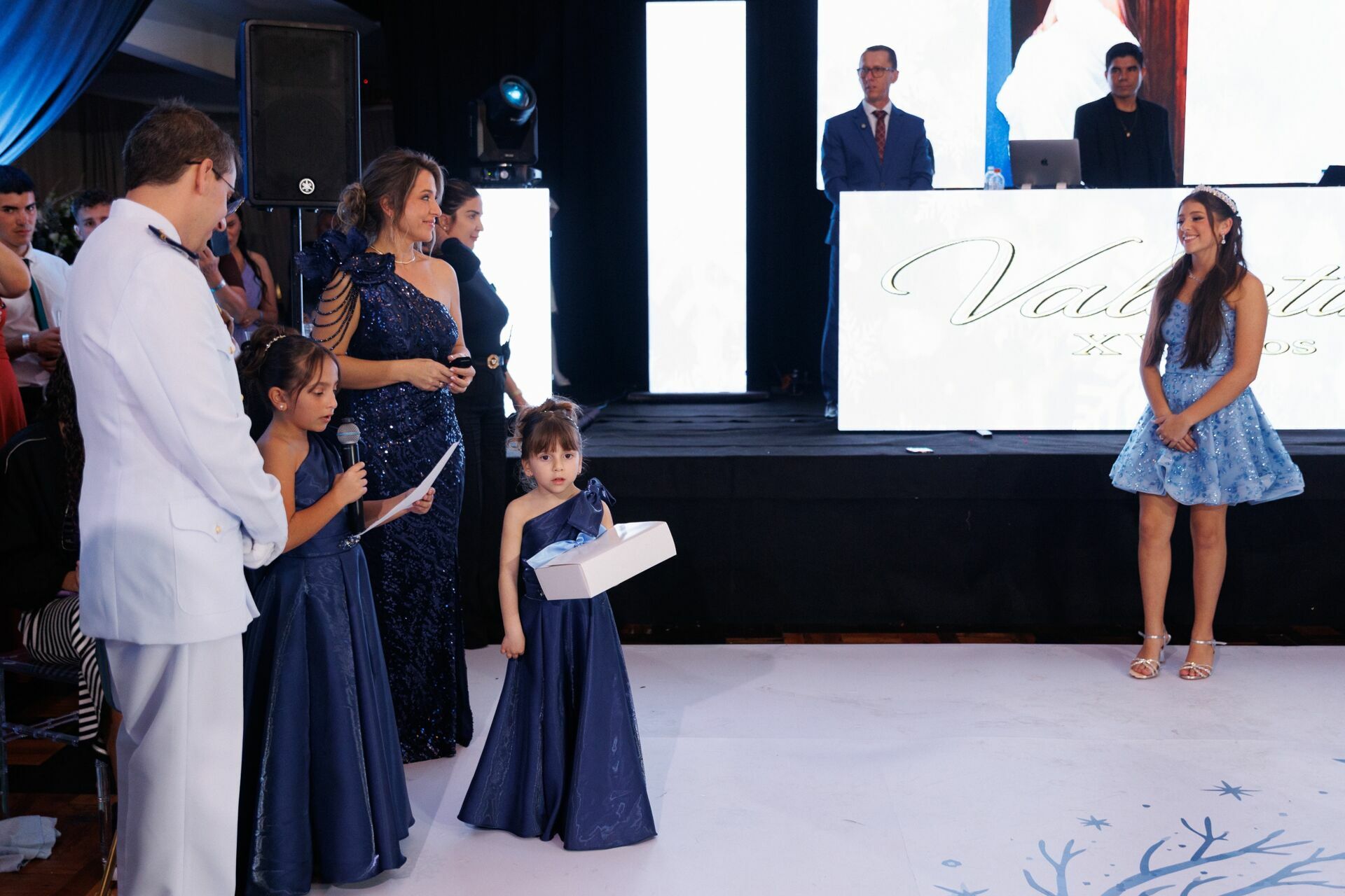 Foto Aniversário da Valentina 15 Anos no Clube Náutico Cruzeiro do Sul - Fotógrafo em Joinville - Imagem 183