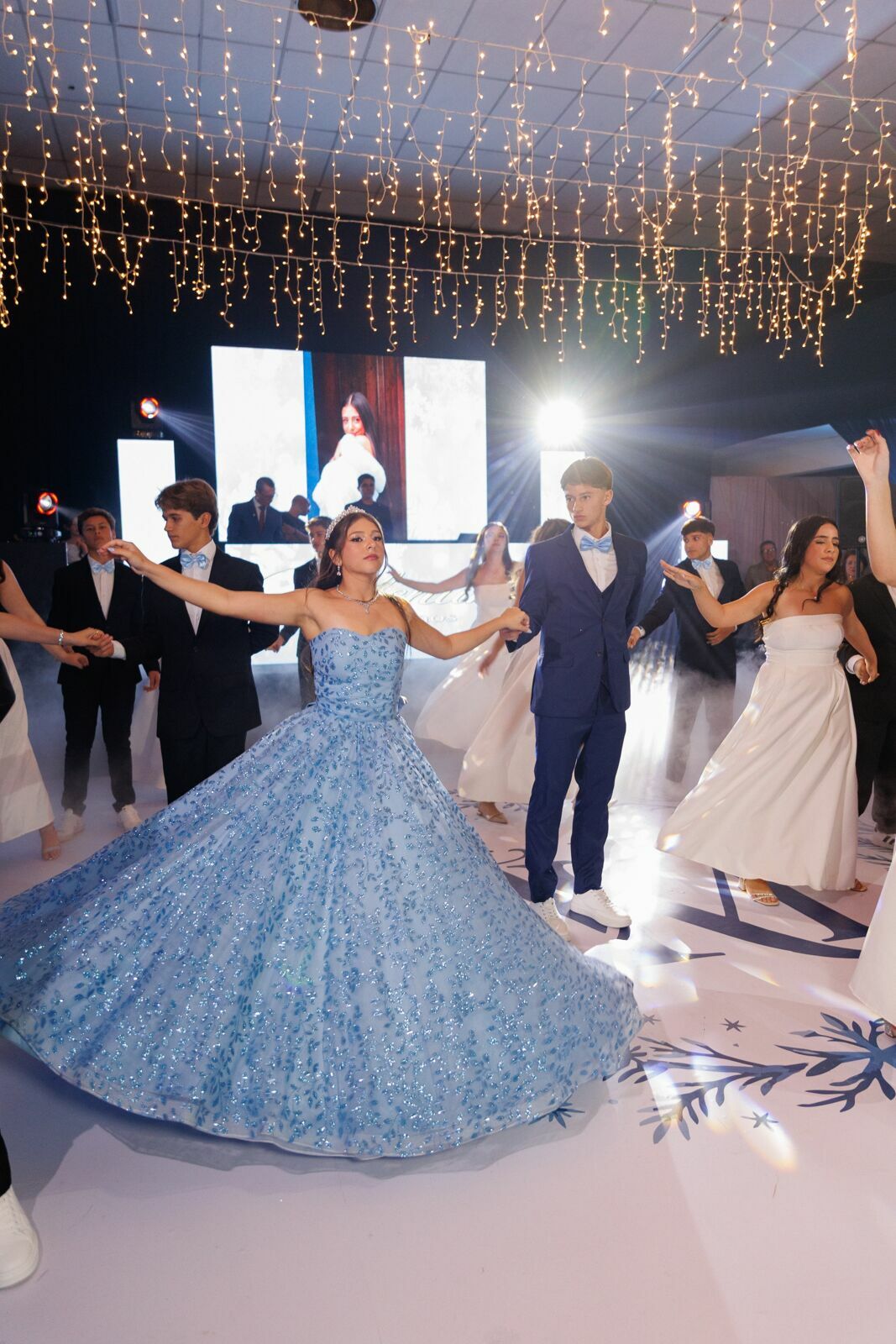 Foto Aniversário da Valentina 15 Anos no Clube Náutico Cruzeiro do Sul - Fotógrafo em Joinville - Imagem 149